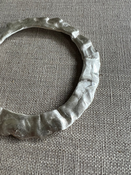 CAST SILVER - Bangle in solid sterling silver with slight ruffle